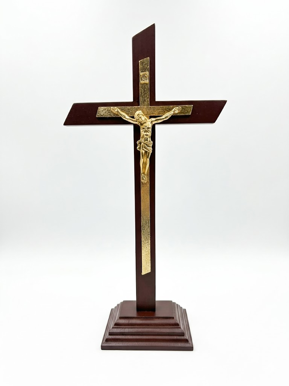 Cristo Solera Lisa Dorada con Base